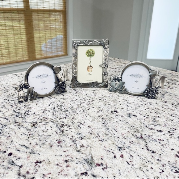 VINTAGE | Sage Metal Mom Initials Butterfly Floral Picture Frames 3pc Set - Picture 1 of 3